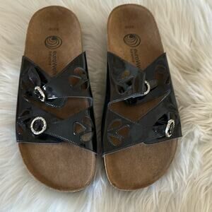 EuroWellness Balance | Black Patent Leather Sandals Size 9.5/10